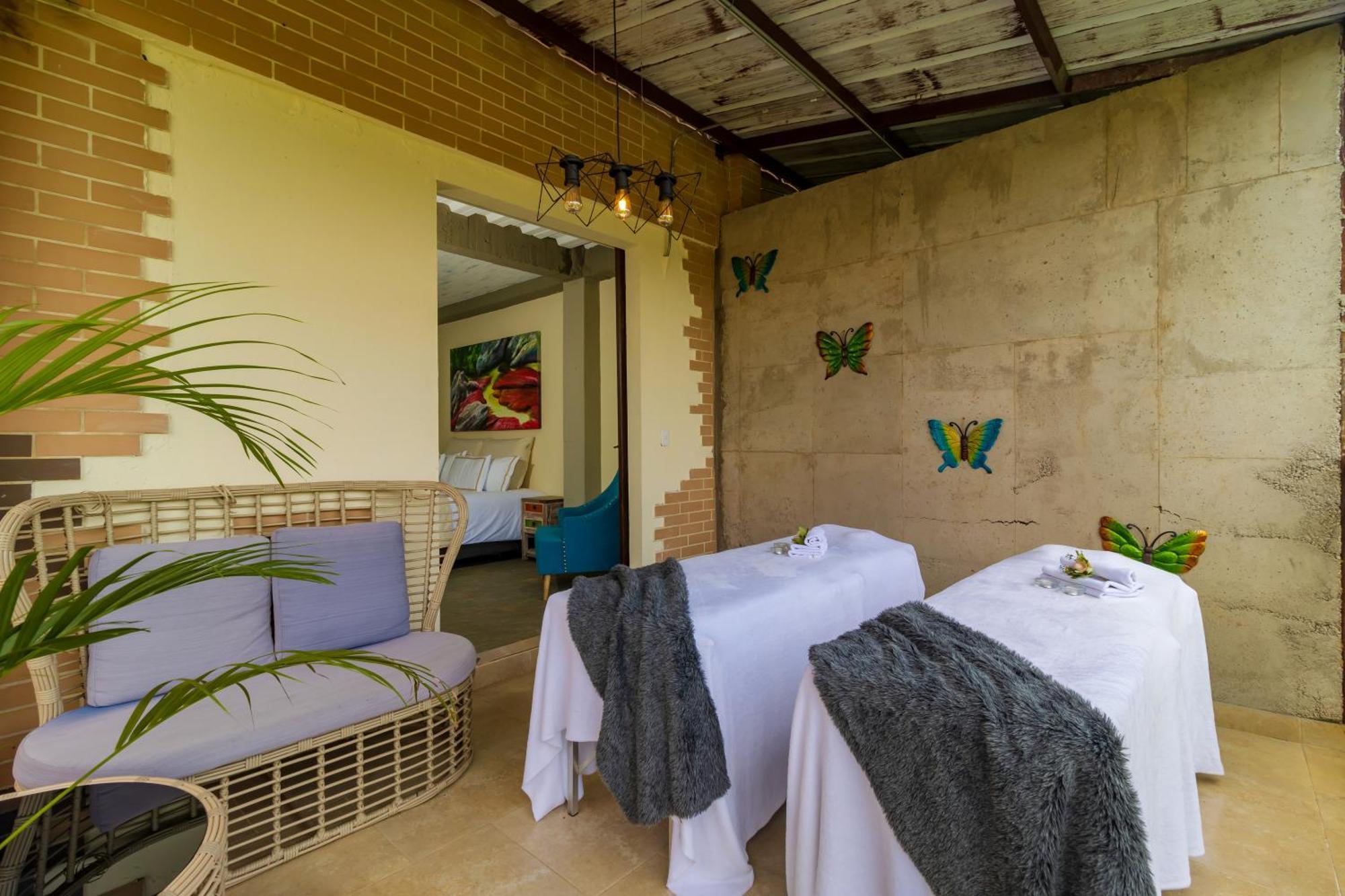 Nq Hotel Orinoquia Granja Campo Alegre 외부 사진